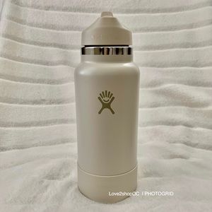 Hydro Flask 32-Ounce Wide Mouth Bottle with Straw Lid & Boot